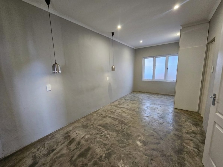 To Let 4 Bedroom Property for Rent in Kleinmond Western Cape